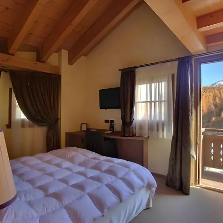 Hotel Bait De Angial Livigno Exterior photo